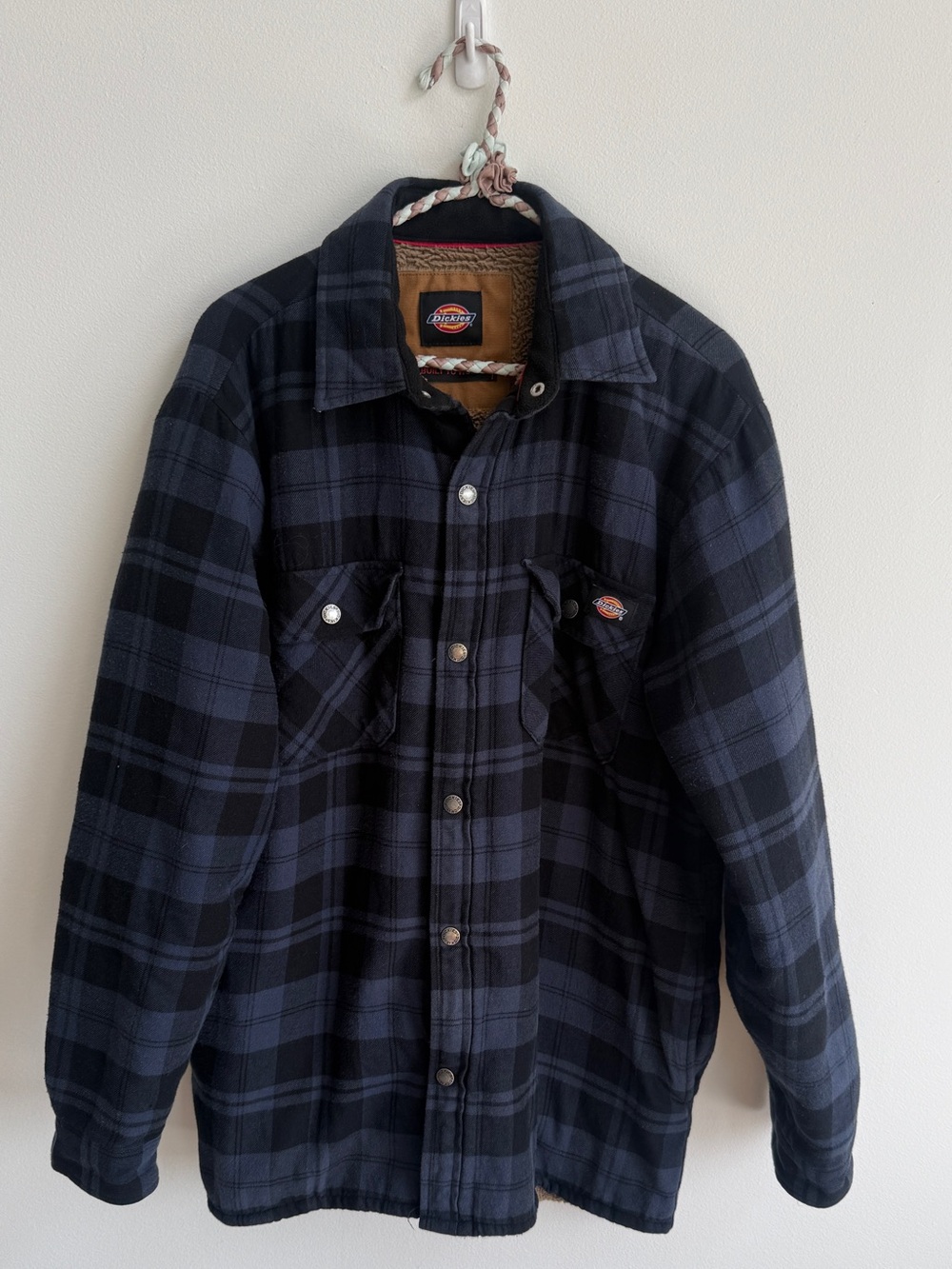 Flannel Dickies jacket with Sherpa lining
Medium